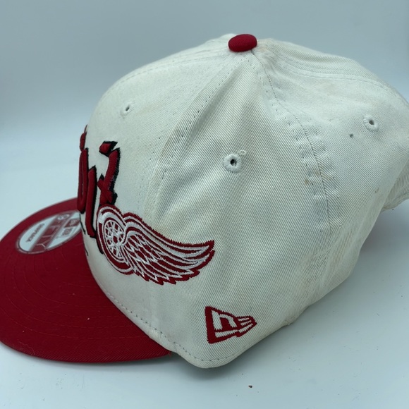 New Era Red Wings SnapBack - Picture 2 of 4